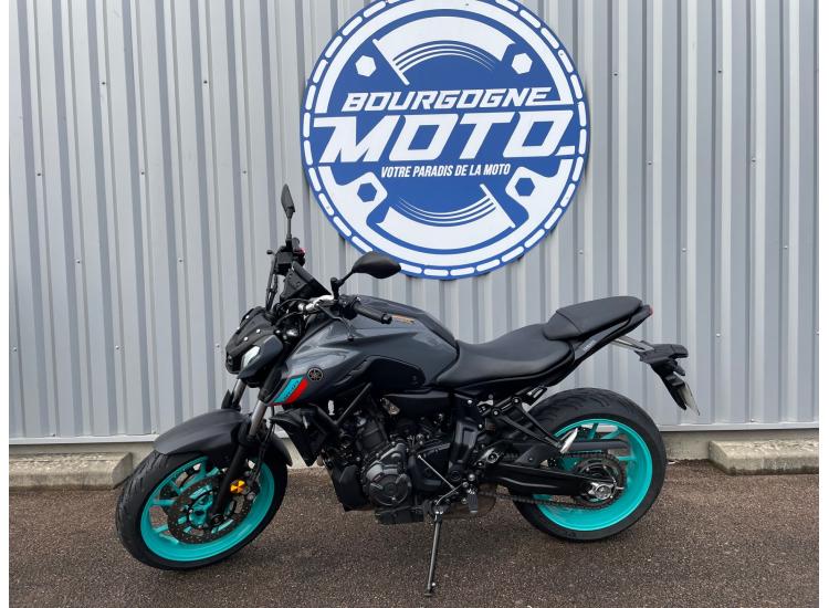 YAMAHA MT-07