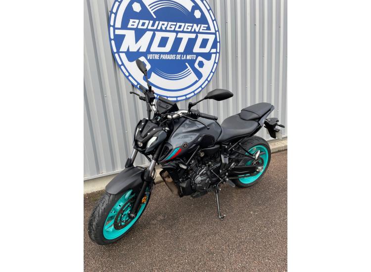 YAMAHA MT-07
