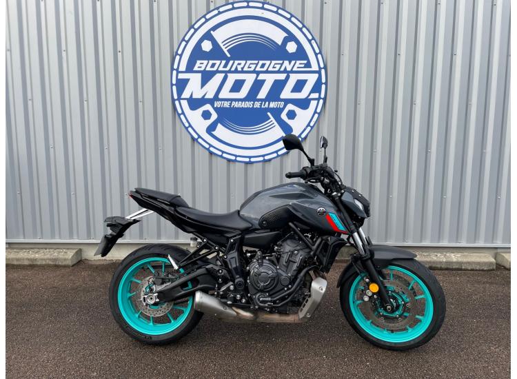YAMAHA MT-07