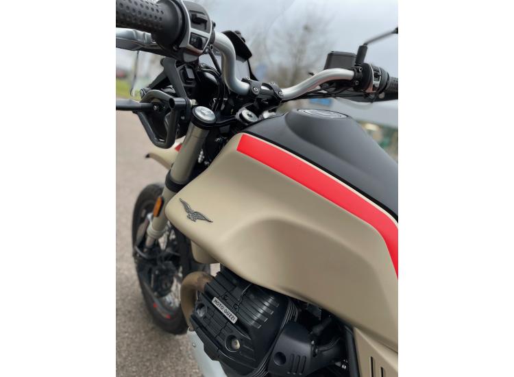 MOTO GUZZI V85 TT TRAVEL PACK 850