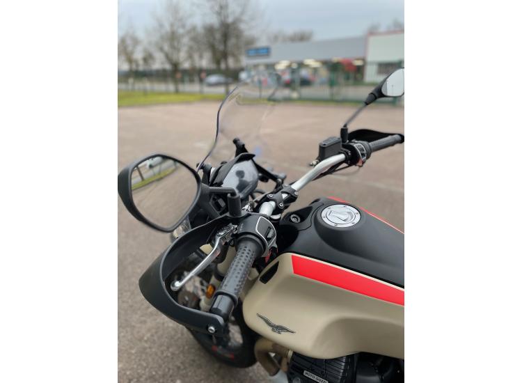 MOTO GUZZI V85 TT TRAVEL PACK 850