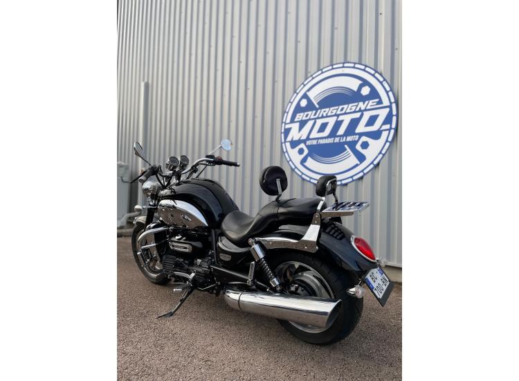 TRIUMPH Rocket III Classic