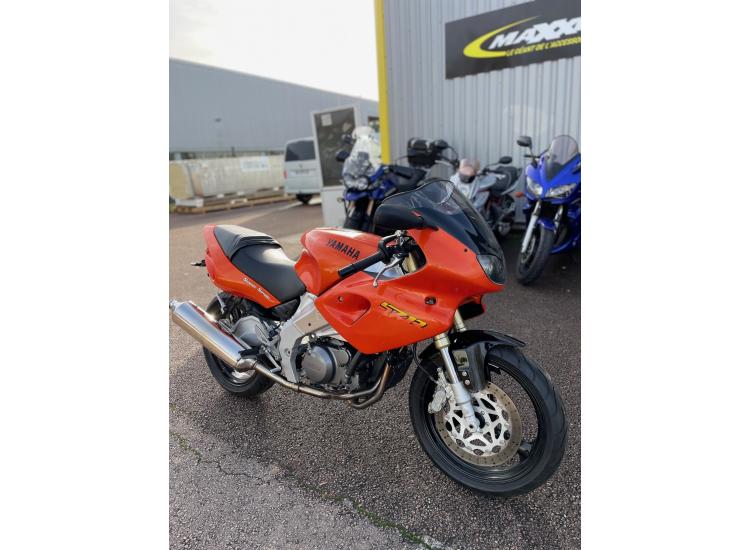 YAMAHA SZR 660