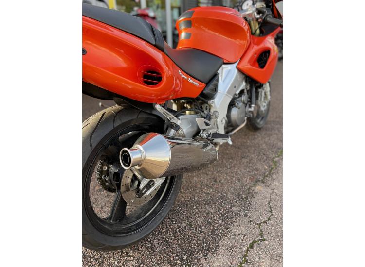 YAMAHA SZR 660