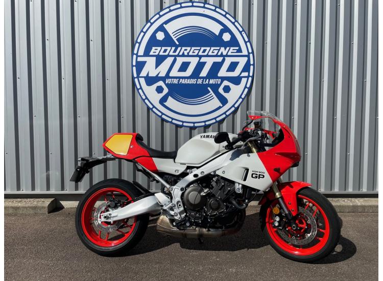 YAMAHA XSR 900 GP