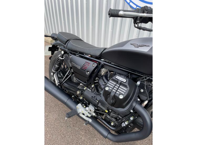 MOTO GUZZI V9 BOBBER