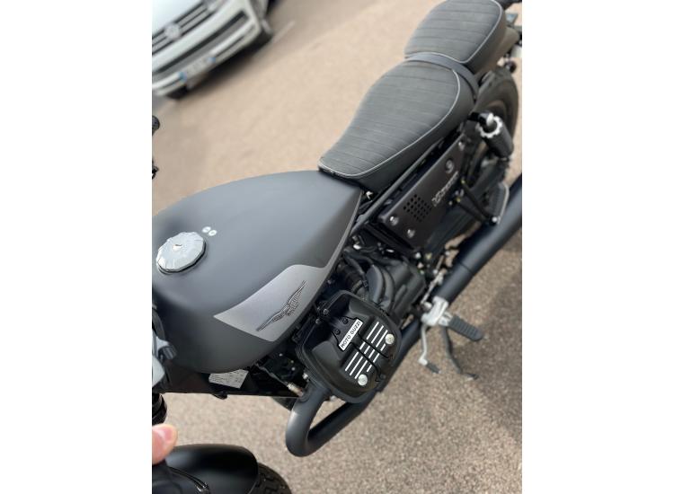 MOTO GUZZI V9 BOBBER