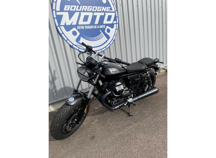 MOTO GUZZI V9 BOBBER