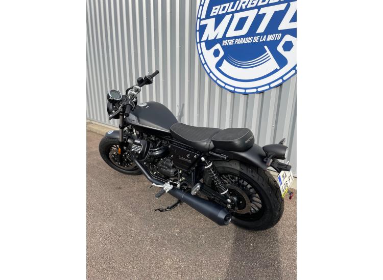 MOTO GUZZI V9 BOBBER