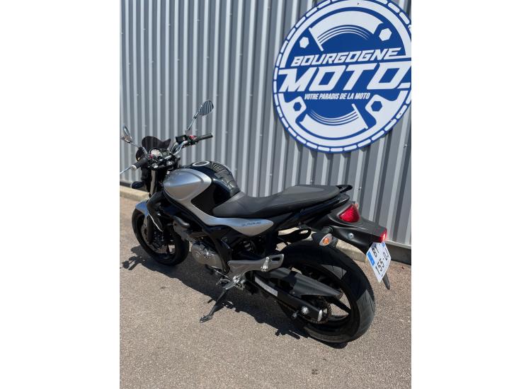 SUZUKI GLADIUS 650
