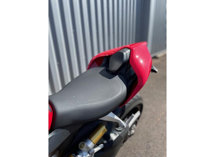 DUCATI STREETFIGHTER V2 ABS