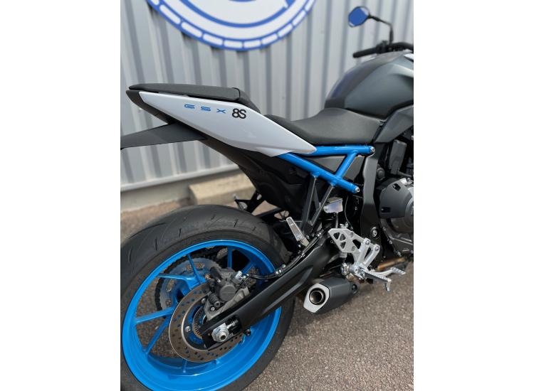 SUZUKI GSX-8S A2