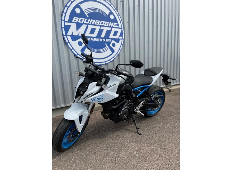 SUZUKI GSX-8S A2
