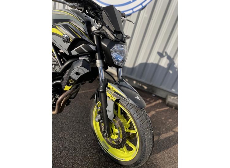 YAMAHA MT-07