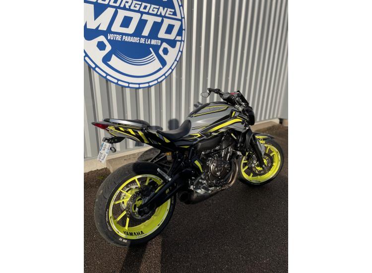 YAMAHA MT-07