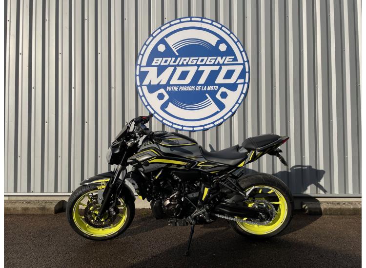 YAMAHA MT-07