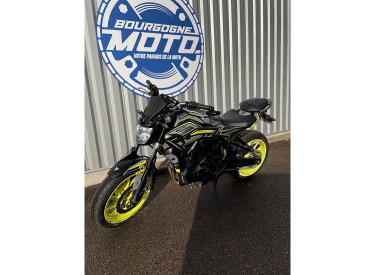 YAMAHA MT-07