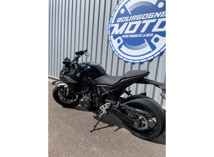 SUZUKI GSX-8S A2