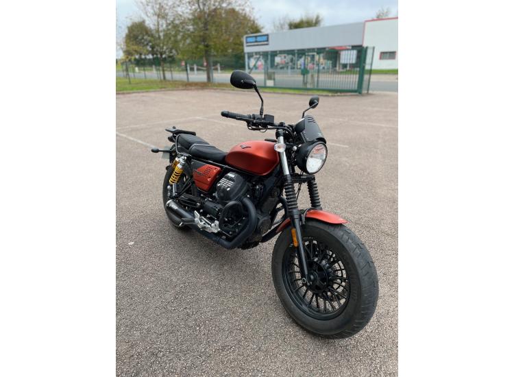 MOTO GUZZI V9 BOBBER