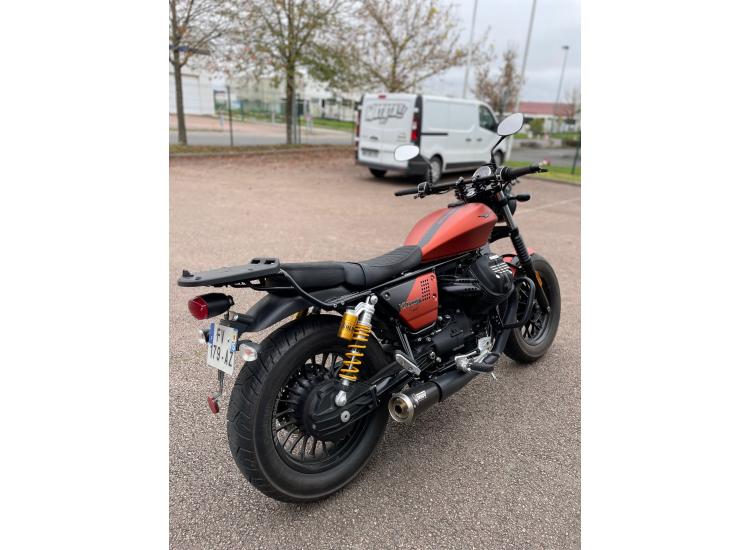 MOTO GUZZI V9 BOBBER