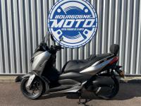 YAMAHA XMAX 125