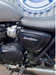 TRIUMPH STREET TWIN  900