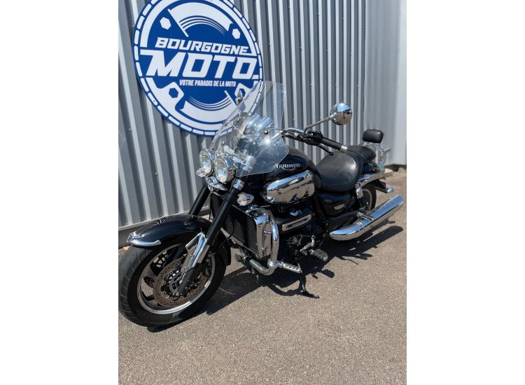 TRIUMPH Rocket III Classic