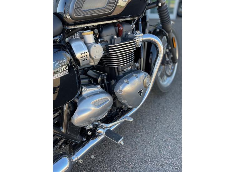 TRIUMPH BONNEVILLE T120 1200 abs